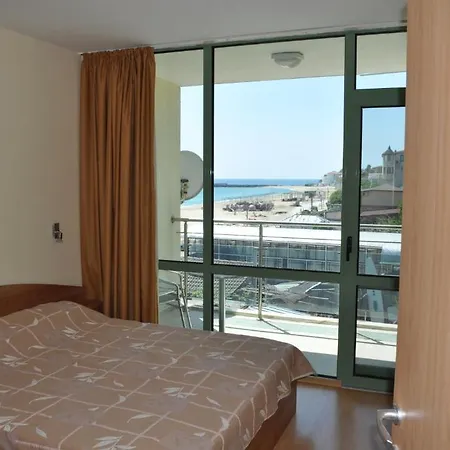 Ξενοδοχείο με διαμερίσματα Kabakum Beach