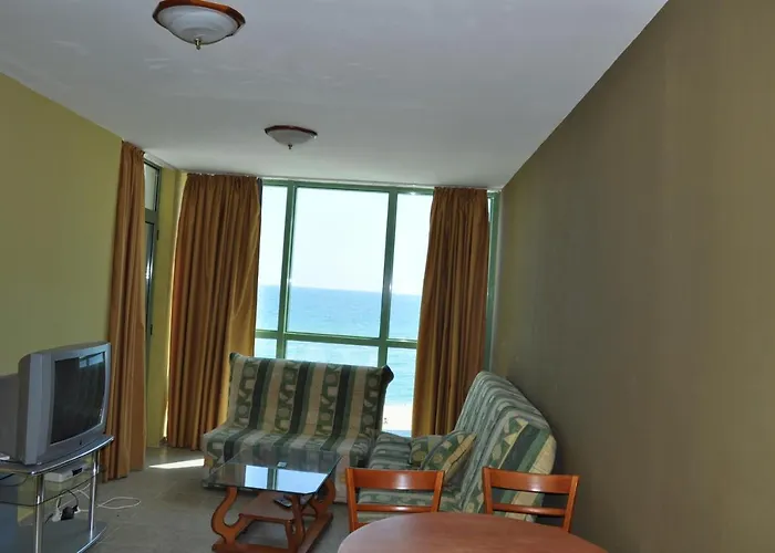 Apartahotel Kabakum Beach 2*