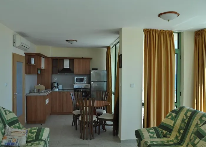 Apartahotel Kabakum Beach 2*