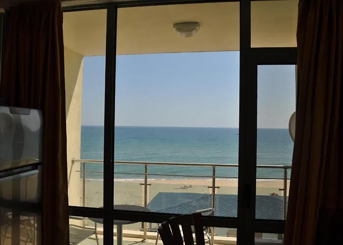 Kabakum Beach Apartahotel 2*