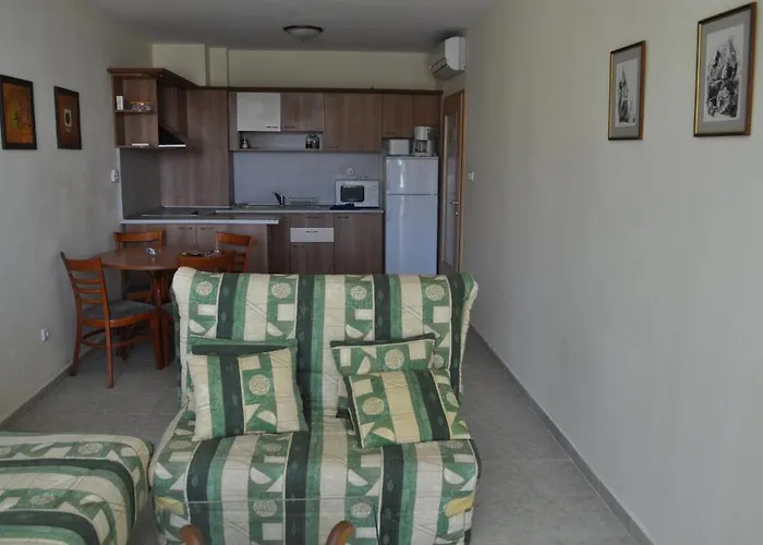 Kabakum Beach Apartahotel 2*