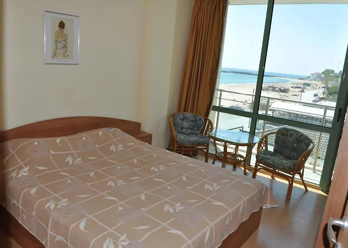 Kabakum Beach Apartahotel 2*